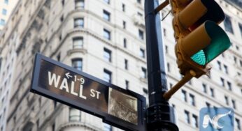 Wall Street Ditutup Campuran, Fokus ke AS-China